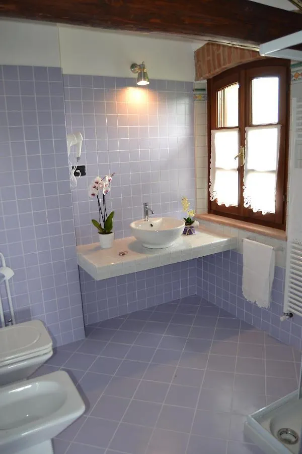 B&B Il Martin Pescatore Bagnolo San Vito Italy