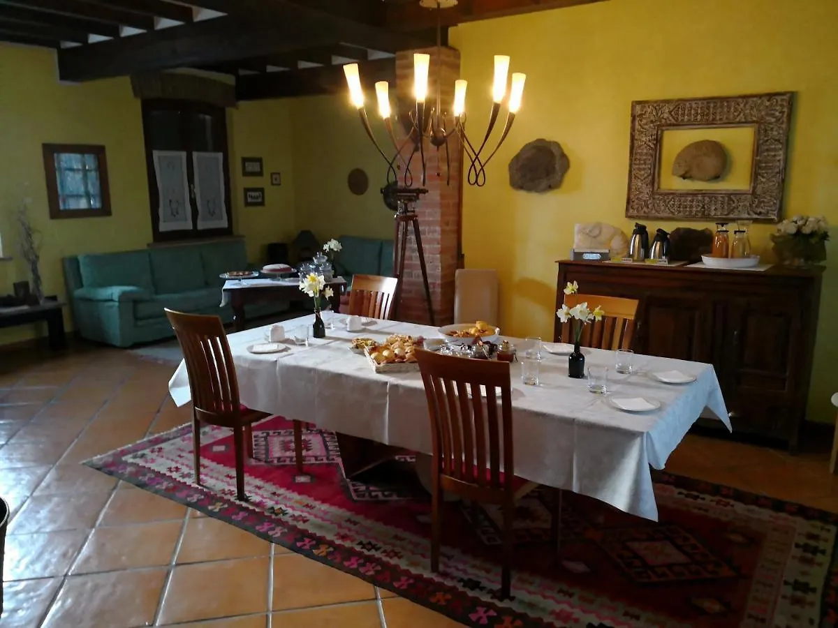 B&B Il Martin Pescatore Bagnolo San Vito 0*,  Italie